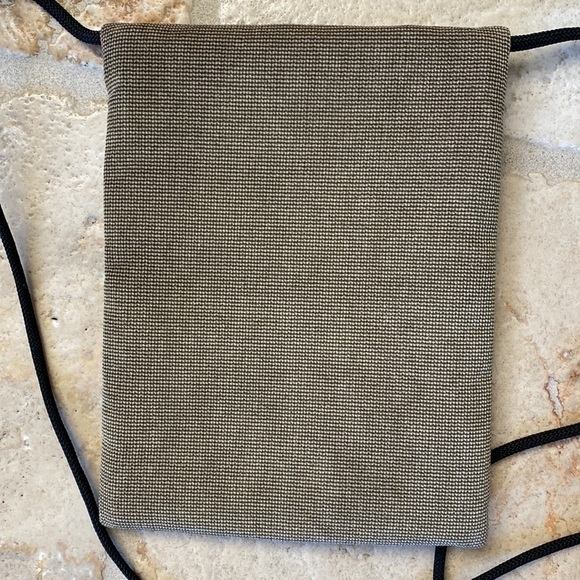 Danny K. Beverly Hills USA Tapestry Crossbody Bag in Black, gold and rust & Tan. - Picture 3 of 6